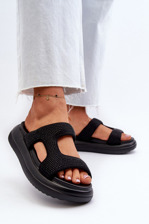 Verzierte Damen-Flip-Flops mit Plateau in der Farbe Schwarz von Jestella Verzierte Damen-Flip-Flops mit Plateau in der Farbe Schwarz von Jestella
