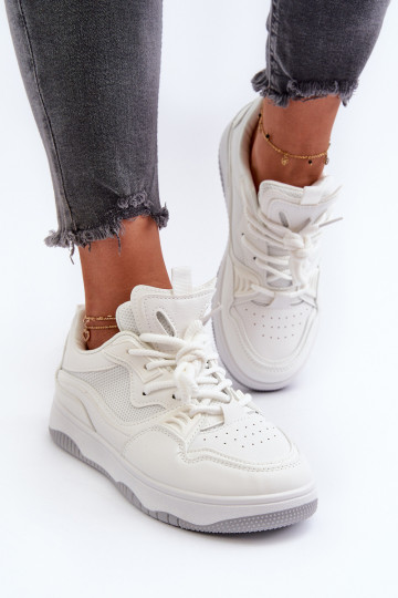 Sneakers-Modellschuhe mit Plateau in der weißen Farbe Etnaria
