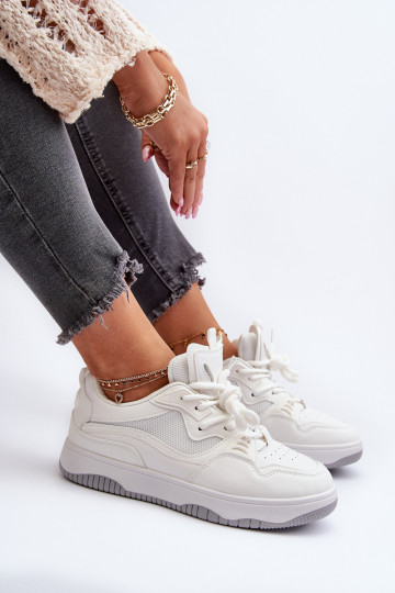 Sneakers-Modellschuhe mit Plateau in der weißen Farbe Etnaria 2