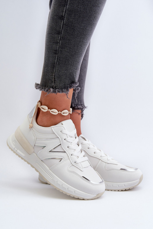 Sneakers-Modellschuhe aus Öko-Leder in der weißen Farbe Kaimans