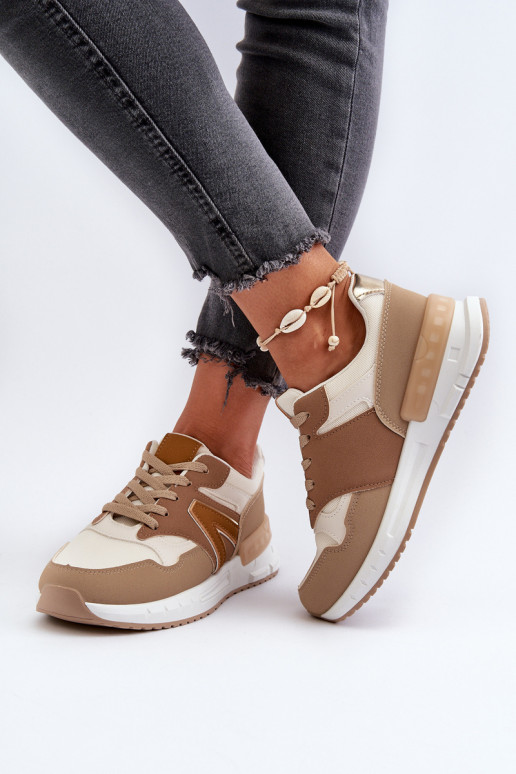 Sneakers-Modellschuhe aus braunem Öko-Leder von Vinelli