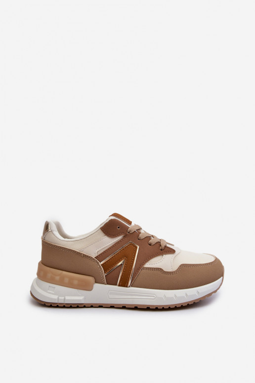 Sneakers-Modellschuhe aus braunem Öko-Leder von Vinelli