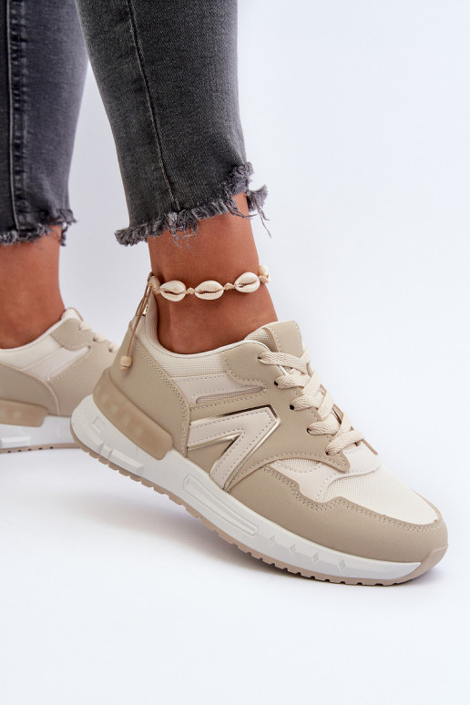 Sneakers-Modellschuhe aus beigem Öko-Leder von Vinelli