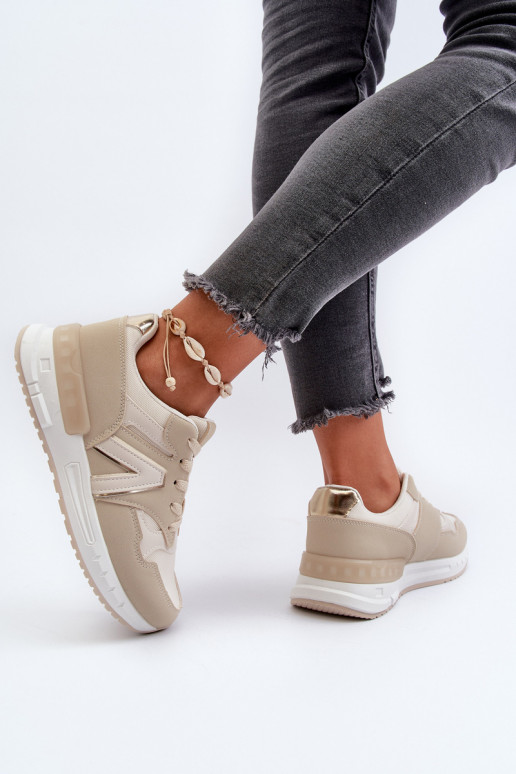 Sneakers-Modellschuhe aus beigem Öko-Leder von Vinelli