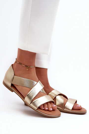 Sandalen mit Schnallen in der goldenen Farbe Apulien