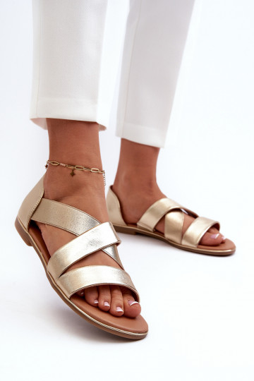 Sandalen mit Schnallen in der goldenen Farbe Apulien 2