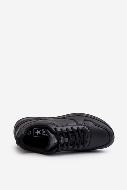 Sneakers-Modellschuhe mit Plateau aus Öko-Leder in der schwarzen Farbe Uziran