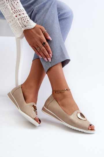 Schuhe mit Ornamenten Eco Goldfarbe Biolita 2