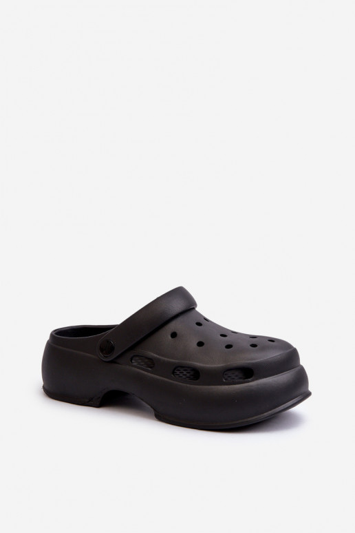 Leichte Hausschuhe für Damen mit modischer massiver Sohle in der Farbe Schwarz von Danollia