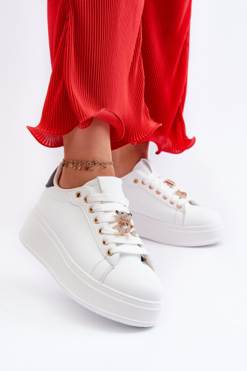 Sneakers-Modellschuhe mit Plateau in der weißen Farbe Moanda 2