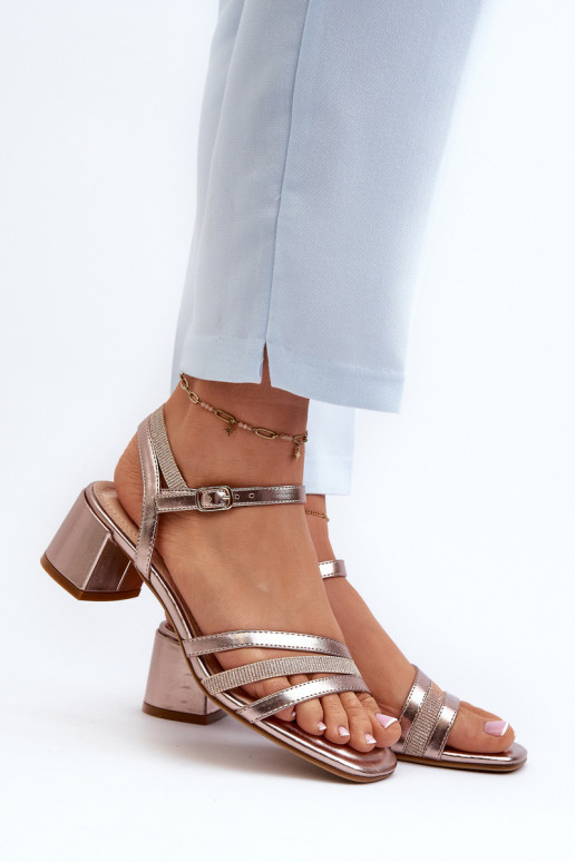 Damensandalen mit niedrigem Absatz aus Öko-Leder Sergio Leone SK046 in Roségold