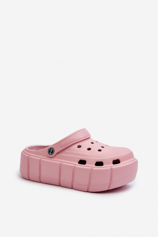 Leichte Hausschuhe Damenhausschuhe mit Plateau in der rosa Farbe Itubia