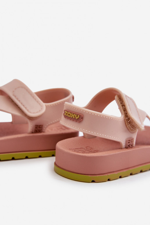 Kindersandalen mit Klebeverschlüssen LL385002 Hellrosa Farbton