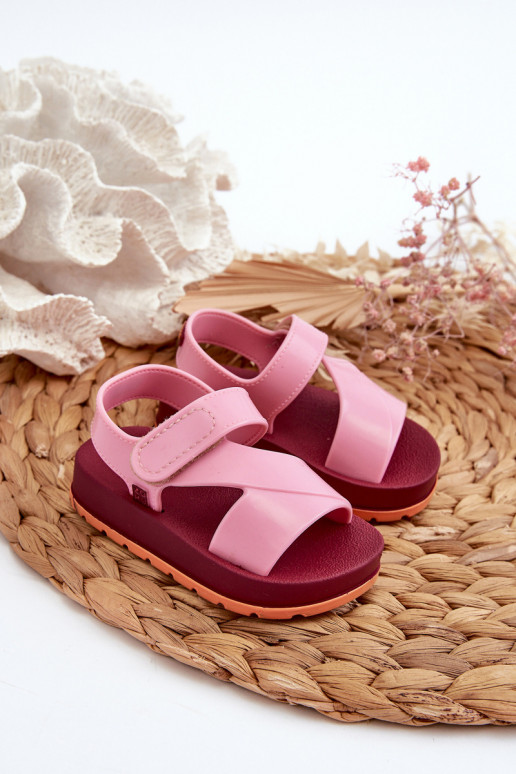 Kindersandalen mit Klebeverschlüssen LL385001 rosa Farbe Kindersandalen mit Klebeverschlüssen LL385001 rosa Farbe