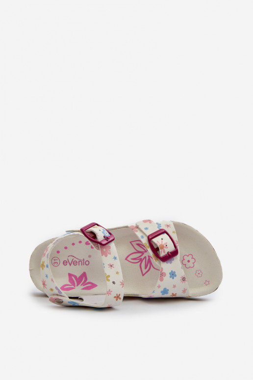 Sandalen für Kinder mit Blumen und Schnallen in der Farbe Weiß von Memoria