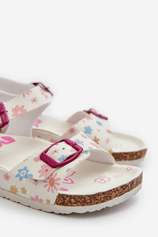 Sandalen für Kinder mit Blumen und Schnallen in der Farbe Weiß von Memoria