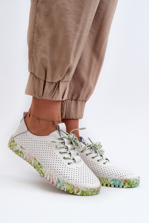 Sznurowe-Schuhe in weißem Farnalea Sznurowe-Schuhe in weißem Farnalea