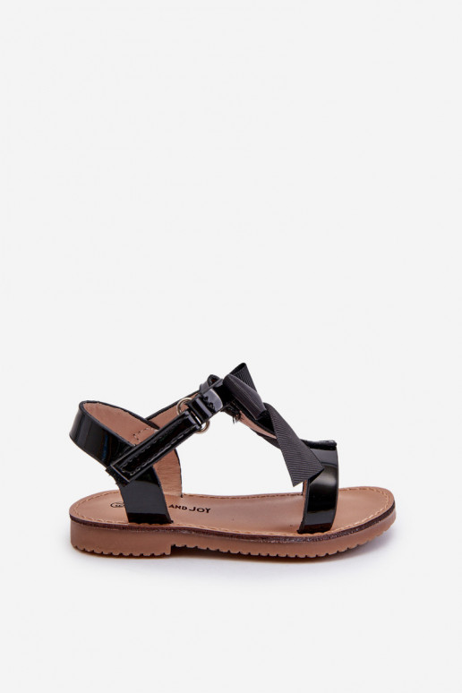 Lackierte Kindersandalen mit Bändern und Klebeverschlüssen aus schwarzem Joratia