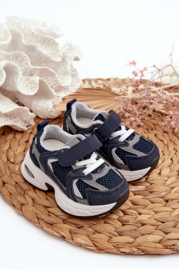Kinder-Sportschuhe Sneakers-Modellschuhe mit Klebeverschlüssen in dunkelblauer Farbe Rulagia
