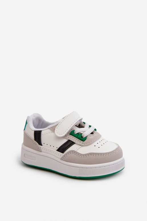 Kindersportschuhe des klassischen Modells Weiß-Grün in der Farbe Marlin