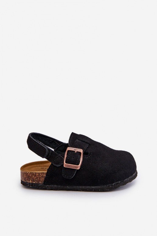 Hausschuhe für Kinder mit Plateau in der Farbe Schwarz von Vulagia Hausschuhe für Kinder mit Plateau in der Farbe Schwarz von Vulagia