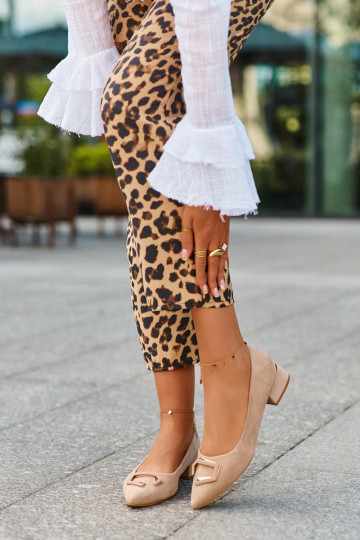 Schuhe mit niedrigem Absatz und Ornamenten aus Öko-Wildleder S.Barski KV27-034 beige 2