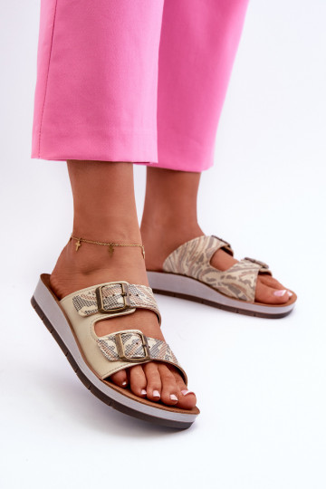 Bequeme Damenhausschuhe mit Schnallen Inblu CP000045 in Goldfarbe