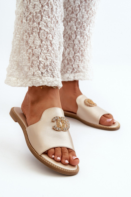 Damen-Hausschuhe im eleganten Stil mit Glitzer und Ornamenten S.Barski KV27-050 in Goldfarbe Damen-Hausschuhe im eleganten Stil mit Glitzer und Ornamenten S.Barski KV27-050 in Goldfarbe