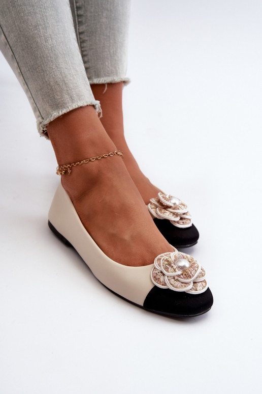 Ballerinas Damen aus Öko-Leder mit verziertem Detalem in Beige von Divinella