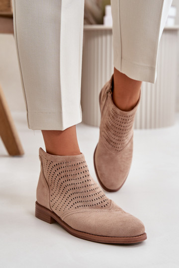 Damenstiefel mit weitem Absatz und durchbrochenen Elementen in Beige S.Barski HY42-076 2