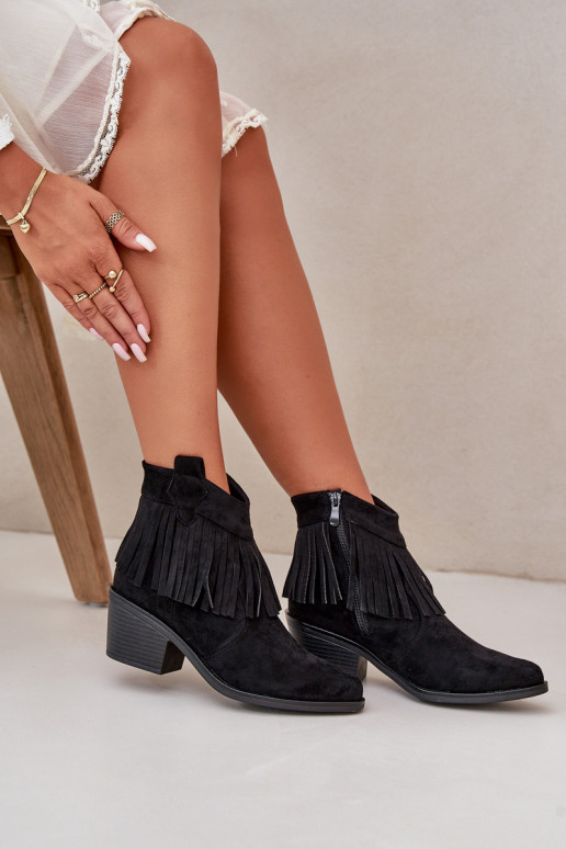Damenstiefel im Cowboy-Stil „To the Castle“ aus Öko-Wildleder in der Farbe Schwarz S.Barski HY42-127 Damenstiefel im Cowboy-Stil „To the Castle“ aus Öko-Wildleder in der Farbe Schwarz S.Barski HY42-127