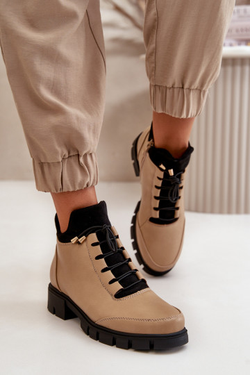 Damenschuhe mit niedrigem Absatz aus beigem Öko-Leder von Erisabelle 2
