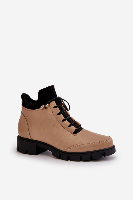 Damenschuhe mit niedrigem Absatz aus beigem Öko-Leder von Erisabelle Damenschuhe mit niedrigem Absatz aus beigem Öko-Leder von Erisabelle