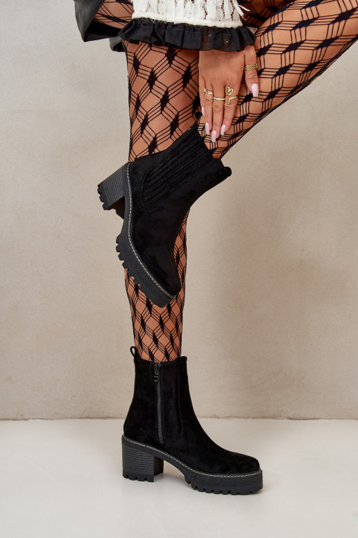 Damenstiefel Z aus warmem Öko-Wildleder in der Farbe Schwarz von Nevitas Damenstiefel Z aus warmem Öko-Wildleder in der Farbe Schwarz von Nevitas