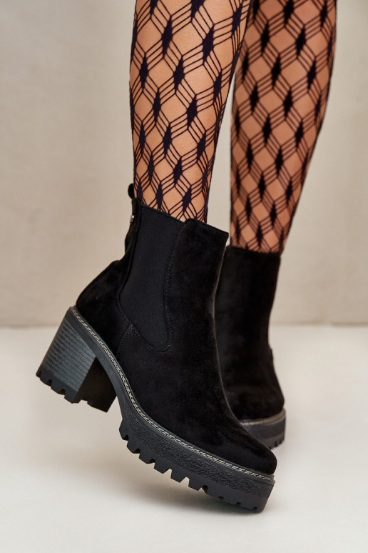 Gewärmte Damenstiefel mit Absätzen aus Öko-Wildleder in der Farbe Schwarz Irissinae