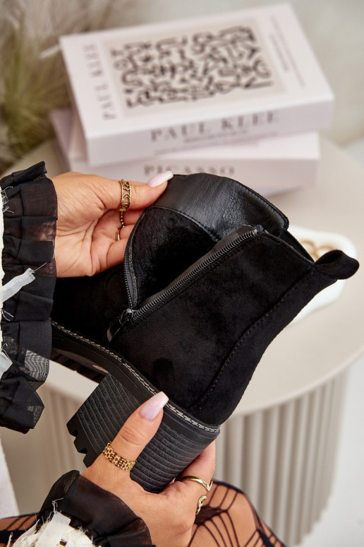 Gewärmte Damenstiefel mit Absätzen aus Öko-Wildleder in der Farbe Schwarz Irissinae