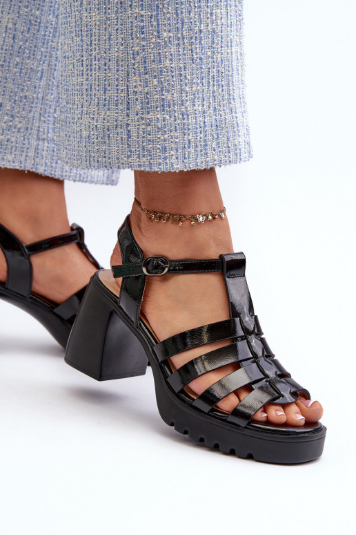 mit Lackeffekt Damen-Sandalen mit hohen Absätzen in der Farbe Schwarz von Aninifer