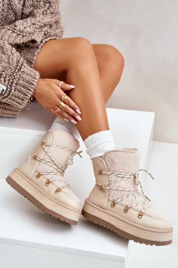 Schneestiefel Feminin mit Plateau und stylischen Details elfenbeinfarbe Riaviana