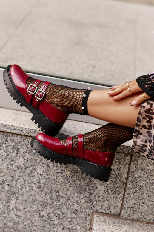 Schuhe Feminin mit Streifen mit Lackeffekt Burgund Terione Schuhe Feminin mit Streifen mit Lackeffekt Burgund Terione