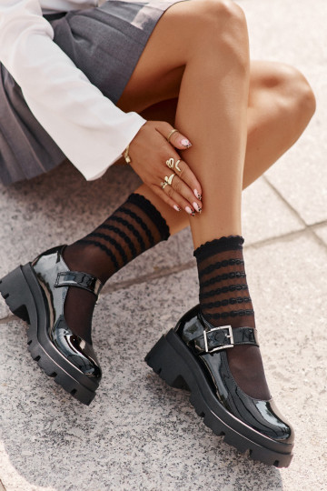 mit Lackeffekt Schuhe Feminin mit Schnallen schZuarze Farbe Plikuria 2