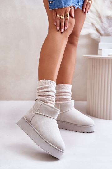 Schneestiefel Feminin mit einer Plattform sich Zuarm laufen mit Fell innen graue Farbe Xamella 2