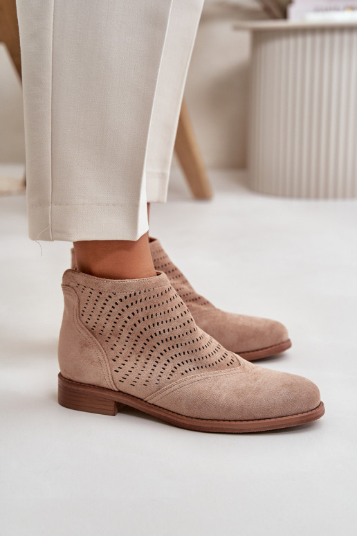 Durchbrochene Damen-Absatzschuhe in... Durchbrochene Damen-Absatzschuhe in...