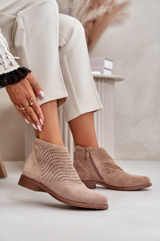 Durchbrochene Damen-Absatzschuhe in... Durchbrochene Damen-Absatzschuhe in...