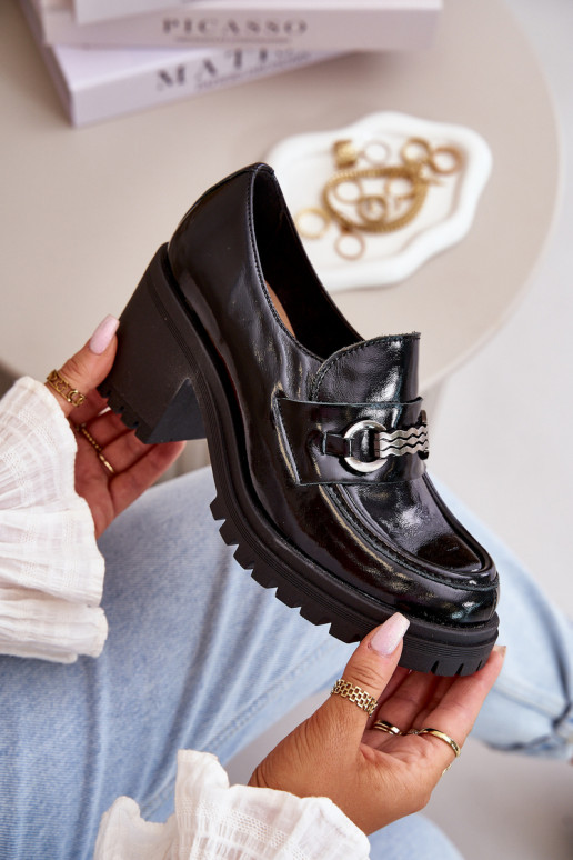 Damen Lacklederschuhe mit Absätzen in... Damen Lacklederschuhe mit Absätzen in...