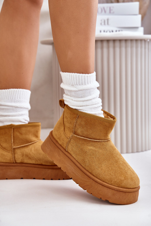 Niedrige Damen-Schneestiefel mit Plateausohle, innen mit Fell gefüttert, braune Farbe Saldren Niedrige Damen-Schneestiefel mit Plateausohle, innen mit Fell gefüttert, braune Farbe Saldren