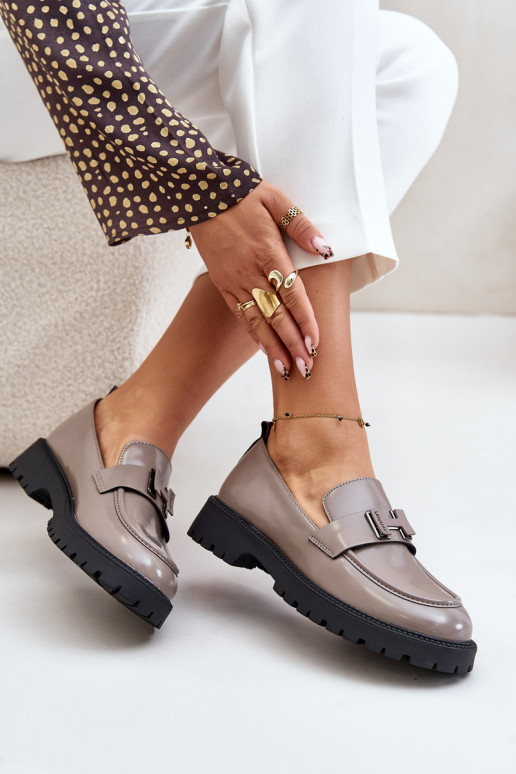 Damen Lack-Slipper Vinceza grau