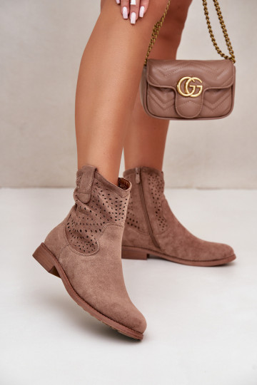 Durchbrochene Damenabsätze...