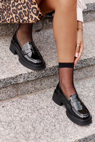 Schwarze Lack-Slipper D&A