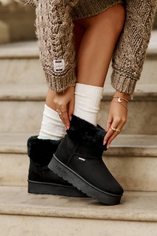 Schneestiefel mit einer Plattform mit Pelzmantel Big Star OO274A108 schZuarze Farbe Schneestiefel mit einer Plattform mit Pelzmantel Big Star OO274A108 schZuarze Farbe