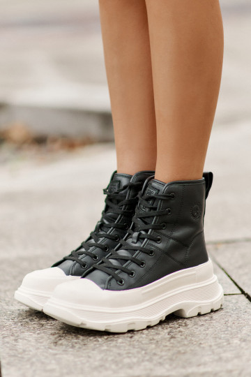 Haut sich Zuarm laufen lässige Schuhe mit einer Plattform Big Star OO274A599 schZuarze Farbe 2